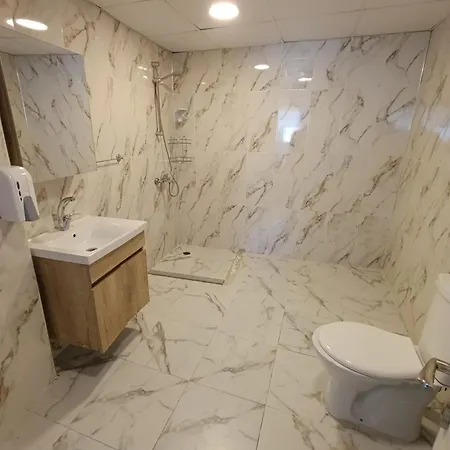 Гостевой дом Blacktree 3*